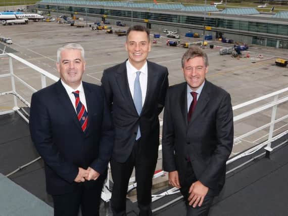 (left to right) Roadbridge managing director Connor Gilligan, daa chief executive Dalton Philips and FCC Construccion UK & Ireland director Miguel Angel Mayor at the contract signing for a new runway at Dublin Airport