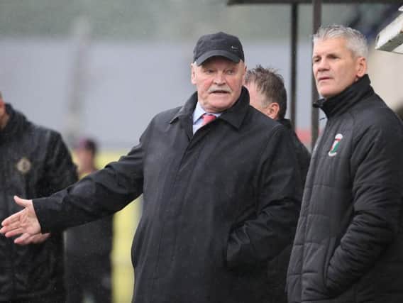Ronnie McFall has stepped down as Glentoran manager.
