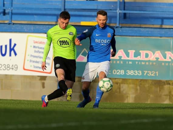 Warrenpioint Town will play Glenavon at Mourneview Park in the Mid Ulster Cup final