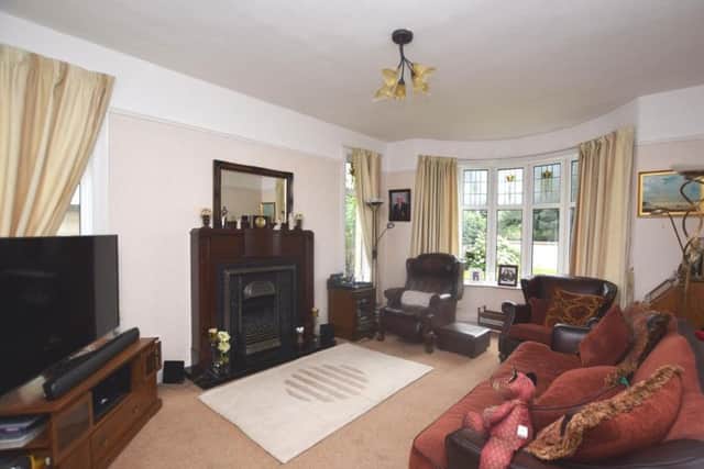 This detached home is in excellent decorative order throughout.