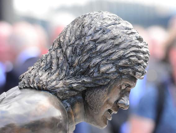 The newly unveiled statue of Northern Ireland football legend, George Best. (Photo: Pacemaker)