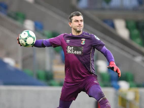 Elliott Morris has accepted a new role as Goalkeeper Coach role at Glentoran while remaining a member of the first team squad.