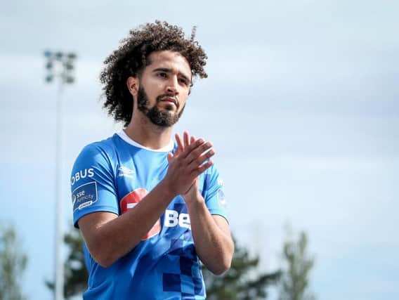French midfielder, Bastien Hery has joined Linfield from Waterford.