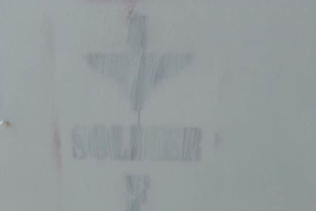The pro-Parachute Regiment graffito stencilled on Free Derry wall last night.