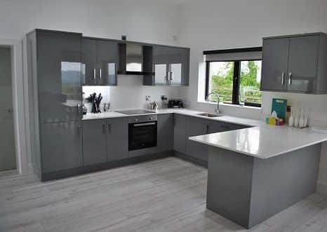 Contemporary Kitchen/Dining Area