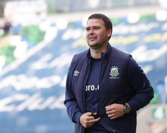 Linfield manager David Healy.  Photo by David Maginnis/Pacemaker Press