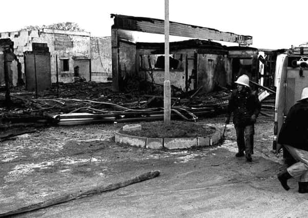 PACEMAKER BELFAST   ARCHIVE   1978 
16/2/2012 Families of the La Mon massacre victims are to call for a Full Public inquiry into the IRA bomb which killed 12 people.

PACEMAKER BELFAST    ARCHIVE
Aftermath of the La Mon house hotel fire in 1978.