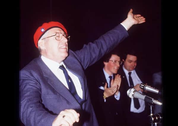 Ian Paisley pictured with the Red Beret of the Ulster Resistance at a rally in Ballymena, attended by Peter Robinson and Alan Wright Ulster Clubs Chairman.  Pacemaker Press Intl