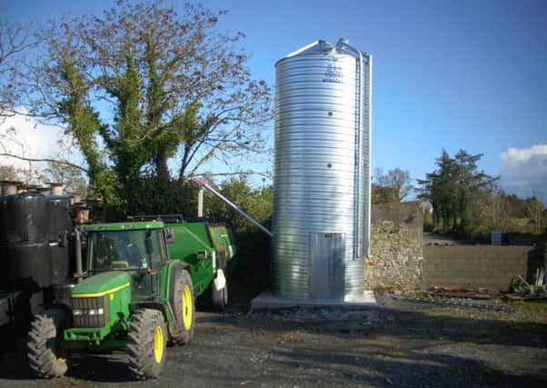 A silo and auger for feeder