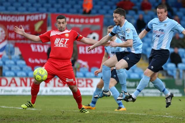 Ballymena United's William Faulkner and Portadown's Keith O'Hara during Saturday's  Danske Bank Premiership match at the Showgrounds.
Picture by Brian Little/PressEye
