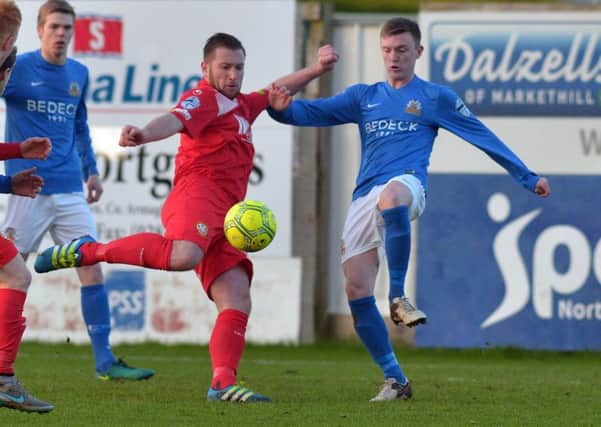 Gary Hamilton is expecting Portadown to be hard to stop on Saturday afternoon. 
Photo by TONY HENDRON/Presseye.com.