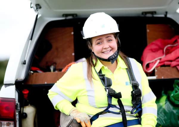 NIE Networks has launched its apprentice recruitment campaign to find apprentices for its class of 2017. Opening on the 6 until the 24 February, this year the company is looking for meter operatives and dual skilled overhead lines apprentices