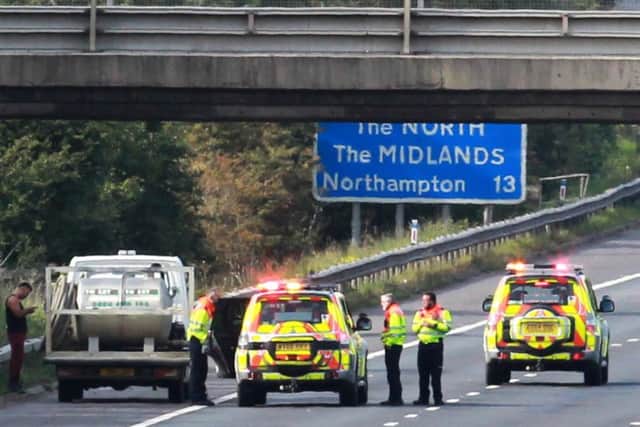 The M1 was closed as the Thames Valley police investigated a suspicious package